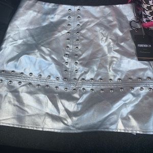 Forever 21 skirt. Never worn!